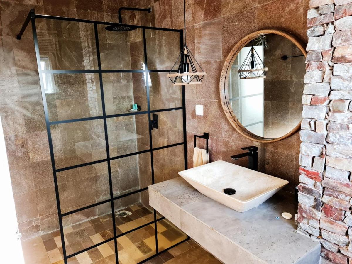 Serenity Residences & Spa - Kokrobite Beach Bagian luar foto