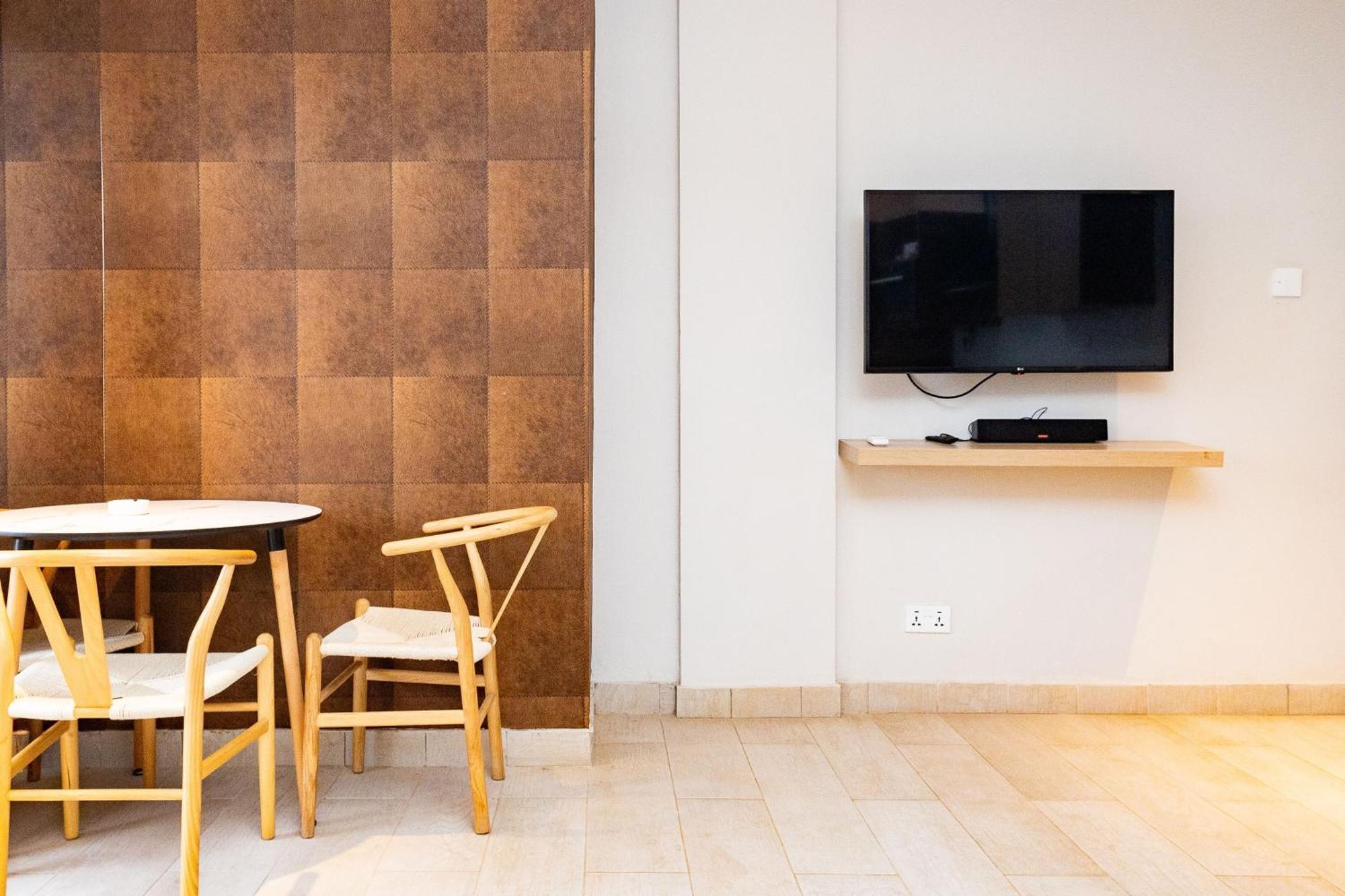 Serenity Residences & Spa - Kokrobite Beach Bagian luar foto